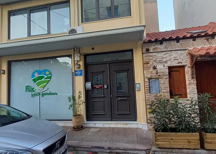 Lavrio Center - Thanasis\' Studio